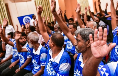 ފިފާއިން ނިއުގެ ޓްރާންސްފާ ބޭން އުވާލައި ކުޅުންތެރިން ގެނައުމުގެ ހުއްދަ ދީފި