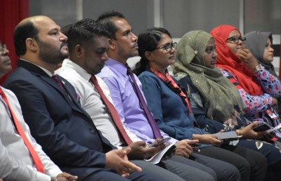 ޕާކިސްތާނު އެމްބަސީން އިސްކަންދަރު ސްކޫލަށް 1.3 މިލިއަން ރުފިޔާގެ ތަކެތި ހަދިޔާކޮށްފިި