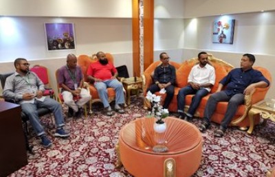 އަސްލަމް، ދިވެހި ހައްޖުވެރިންނާ ބައްދަލުކުރައްވައިފި