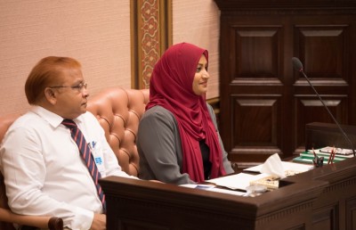ޕާކިން ސިސްޓަމްތައް ހުރީ ބާ ދަގަނޑަށްވެ، އުކާލަންޖެހިފައި: އައިޝާ