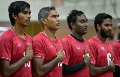 ޓީމެއްގެ ގޮތުގައި ރާއްޖޭން ތަފާތު ދައްކާނެ: ލޯންގޭ