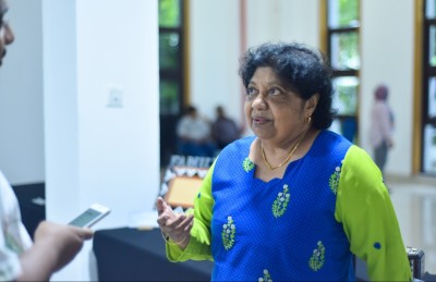 ޑރ. ނާއިލާ، މިފަހަރު ކުރެހުންތެރިއެއްގެ ގޮތުގައި!