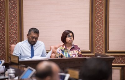 އޮންލައިން ވިޔަފާރިތައް ރަޖިސްޓްރީކުރަން މަޖުބޫރުކުރަނީ
