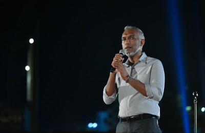 މުއިއްޒު ފަދަ ބޭފުޅުންގެ ގެތައް ދައުލަތަށް ނަގަން ޖެހޭ: ރޮޒެއިނާ