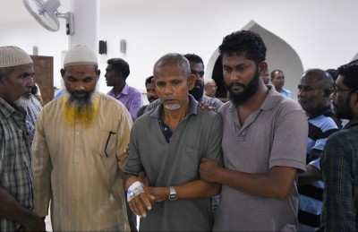 ލޯންޗު ބަންޑުން ޖަހައި ކަނޑުވި ތިން މީހުން ސިއްހީ މަރުކަޒުން ދޫކޮށްލައިފި