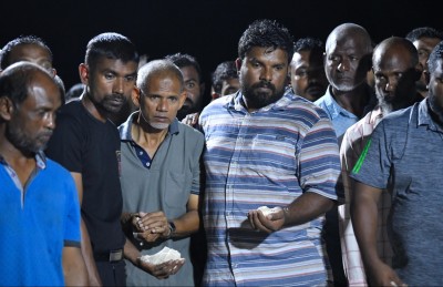 ބަޔަކަށް ރޭކާލީ ވެސް ދަތުރުވެރިޔަކު ކުރި ކޯލަކުން!