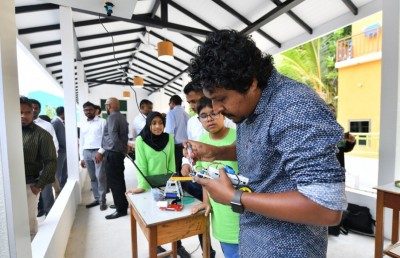 މި ކުދިންގެ ރޮބޮޓް އެ ބުނެދެނީ އިސްކޮޅު!