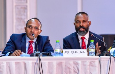 ބާރުތައް ވަކިވެފައިވާ ނިޒާމު ނެތިގެން ހިނގައްޖެ: ޖަމީލް