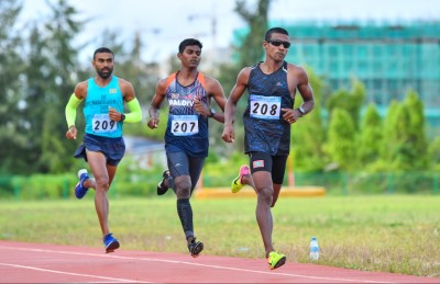 ރިޒާ އުފާފާޅުކުރަނިކޮށް ފަޒީލް ފަހަތުން ދެމިގަނެ ރޭސް ކާމިޔާބުކޮށްފި