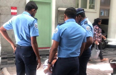 ސިޓީއަށް ޖަވާބު ނުދިން ކަމަށް ބުނެ ރައީސް އޮފީސް ދޮށުގައި އިހުތިޖާޖް ކޮށްފި