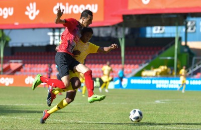 ފުޓްބޯޅަ ކްލަބްތައް ބިކަވުން: ނުރައްކަލުގެ ރަނގަބީލެއް!