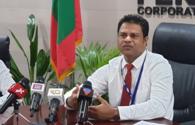ފެނަކައިން އުއްމީދީ ބަދަލަކާ ދިމާއަށް!