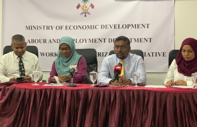 ބަންގްލަދޭޝްގެ ލޭބަރުން ގެނައުން އެއް އަހަރަށް މަނާކޮށްފި
