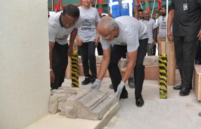ކަޅުވަކަރު މިސްކިތް އަލުން ބެހެއްޓުމުގެ މަސައްކަތް ފަށައިފި