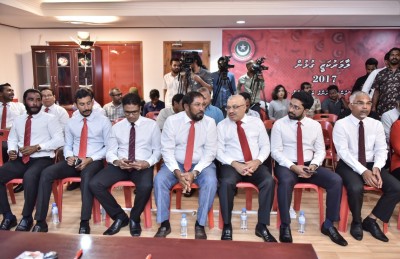ދިޔައީ އޮޑި ފައްތާލަން، ތާއީދު ހޯދަން އަޅުގަނޑުގެ ނަން ބޭނުން ނުކުރޭ: ޔާމީން