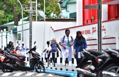 އަލިފާނުގެ ހާދިސާގައި ގެއްލުންވި ދަރިވަރުންނަށް ހުދުމާ އިން ޔުނީފޯމް ހިލޭ ދެނީ