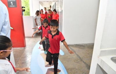 ސްކޫލުތަކަށް "ކޮރިޑޯ އެކްޓިވިޓީސް" ތައާރަފްކުރަނީ