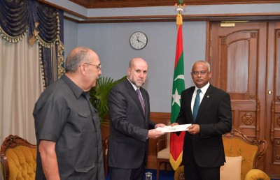 ފަލަސްތީނަށް ވަޑައިގަތުމުގެ ދައުވަތު ރައީސަށް ދެއްވައިފި