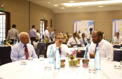 ޓޫރިޒަމަށް ސަމާލުކަން ދޭން ޖެހޭ، އެހެން ނޫނީ އަޑިއަޅާލާފާނެ: އެމްޔޫ މަނިކު