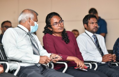 ދިވެހި ފައިސާގެ ނިޝާނަކީ އިތުރު ރޮނގުބުރިއަކާ އެކު "ރ" އެއް