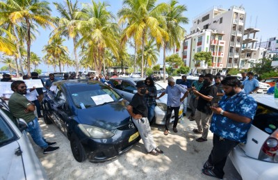 ޓެކްސީ ދަތުރުގެ އަގުތައް ބޮޑުކޮށްފި