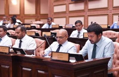 ޒުވާބު ހޫނުވެ، ނަޝީދާއި ޔާމީން އަމާޒު ފަތްގަނޑަކަށް!