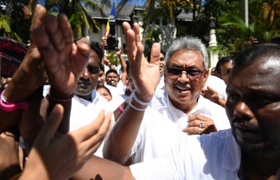 ގޮޓާބަޔަ ރާއްޖެ ވަޑައިގަތުމާއެކު އާންމުން ރުޅިގަދަވެއްޖެ!