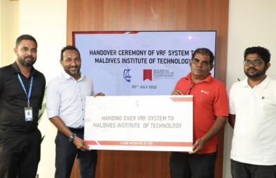 އެސްޓީއޯއިން އެމްއައިޓީއަށް ވީއާރްއެފް ސިސްޓަމެއް ހަދިޔާކޮށްފި