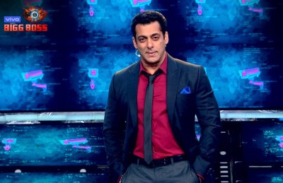 ބޭއަދަބީ މަންޒަރު ދައްކާ ކަމަށް ބުނެ "ބިގް ބޮސް 13" އާ ދެކޮޅަށް މައްސަލައެއް ހުށަހަޅައިފި