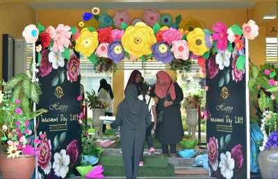 ޓީޗަރުންނަށް ބެލެނިވެރިންގެ ޝުކުރު މާމެލާމެލިން