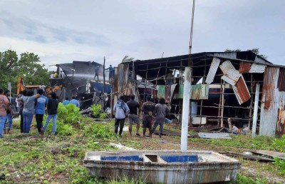 ގައްދޫގައި ބަންނަމުންދިޔަ ދޯންޏެއްގައި ރޯވެ އަނދައިފި