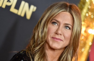 ޖެނިފާ އެނިސްޓަން ވެސް މާވެލްގެ ފޭނުން ރުޅިއަރުވާލައިފި