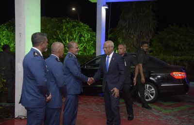 މިހާރު އިމާރާތް ކުރާ ފްލެޓްތައް ކަސްޓަމްސްގެ ބައެއް މުވައްޒަފުންނަށް ދޭނަން: ރައީސް