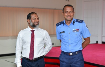 އެއްޖިންސުން ގުޅުން ހިންގި މީހުންނަށް ފިޔަވަޅު އަޅާނެ ކަމަށް އިމްރާންގެ ނުސީދާ އިންޒާރެއް!