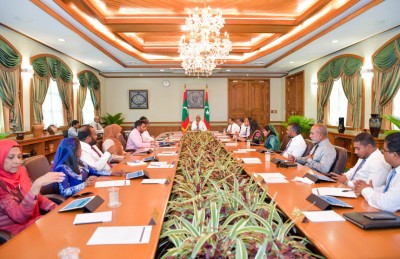 އެކަނިވެރި މައިންނާއި ބަފައިންނަށް ދޭ އެލަވަންސް 10،000ރ. އާ ހަމައަށް ބޮޑުކުރަން ނިންމައިފި