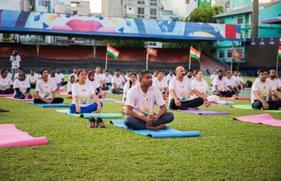 ޔޯގާ ހެދުން ހަރާމް ކަމަށް ބުނެ ޝޭހުންތަކެއް ފަތުވާ ނެރެފި