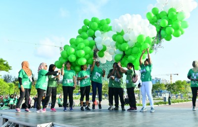 އަމީނިއްޔާގެ އަލިމަސްޔޫބީލް ބޮޑު ޕެރޭޑް ހޮނިހިރު ދުވަހު ހުޅުމާލޭގައި