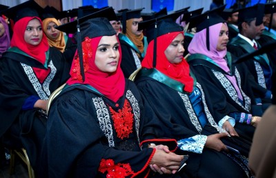 ވިލާ ކޮލެޖުގެ ކޯސްތަކަށް ކުރިމަތިލާން ހުޅުވާލައިފި