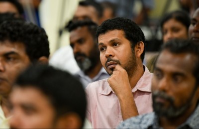 ނަޝީދަށް އޮތް ޗޮއިސް: އަމާން ދިނުން، ނޫނީ ޕާޓީ ގެއްލުން!