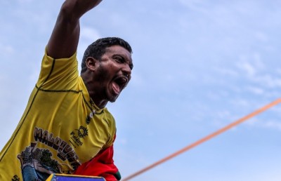 ކުޑަ އައްޔަގެ ދުވަހެއް, ޑްރޮޕް ނީ އިވެންޓުން ސެމީ އަށް