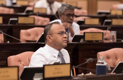 މާލެ މީހުންނަށް މޮޅު ގޮތް ވާކަށް ނުޖެހޭ، އެކަން ވާންވީ ރަށްރަށުގެ މީހުންނަށް: އަނދުން ހުސެއިން