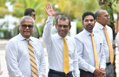 ނަޝީދަށް އޮތް ޗޮއިސް: އަމާން ދިނުން، ނޫނީ ޕާޓީ ގެއްލުން!