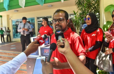 އިންފޮމޭޝަން ކޮމިޝަނަރަކަށް ފިޔާޒް އައްޔަންކުރަން މަޖިލިހުން ރުހުންދީފި