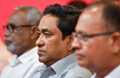 އަދީބު ހަވާލުކުރި އެއް މިލިއަން ރުފިޔާ ޔާމީނާ ހަވާލުކުރިން: އޮއިއްޓޭ
