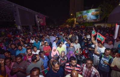 ލޭ އޮހޮރުވުން ހިނގިނަމަ ރާއްޖެ އަށް އިންޑިއާ ސިފައިން އަރަން އޮތީ ތައްޔާރަށް: ޔާމީން