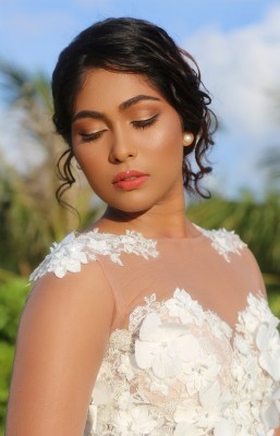 ބިއުޓީ "ރީ ޑިފައިން" ކޮށްދިން ސަޖޫ