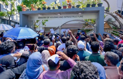ދިރިއުޅުމުގެ ހާލަތަށް ނުބަލައި އިންސާފުވެރިވާނީ ކިހިނެއް؟