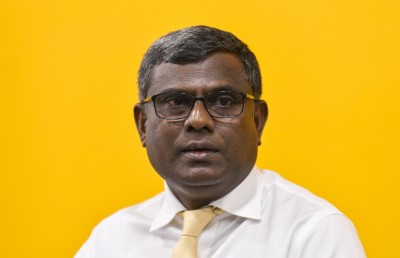 ފައްޔާޒްއާ އިދިކޮޅަށް އެރުމަކީ ކުރެވުނު ގޯސްކަމެއް: ނަޝީދު
