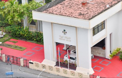 އެއްޖިންސުން ގުޅުން ހިންގި މައްސަލައެއްގެ ތުހުމަތަށް މަޖިލިހުގެ އިދާރާގެ މުވައްޒަފަކު ސަސްޕެންޑްކޮށްފި