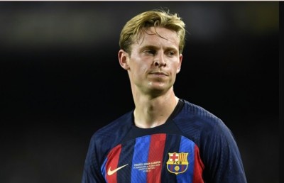 ޗެމްޕިއަންސް ލީގުގައި ވާދަވެރިވާނެތީ ޑި ޔޯން ބަޔާންއަށް ނުފޮނުވަން ބާސާއިން ނިންމައިފި